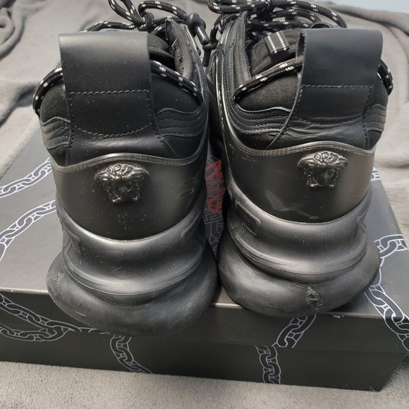 VERSACE CHAIN REACTION SNEAKERS - Picture 12 of 12